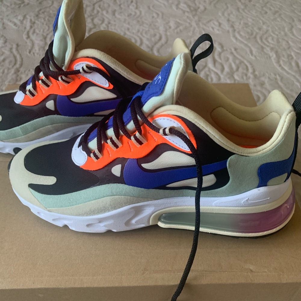 Nike Air Max 270 React Size 7 - image 1